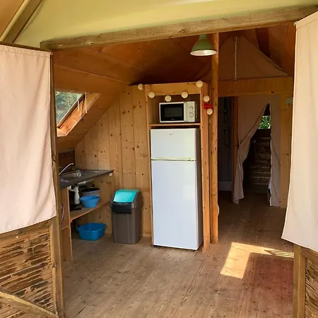 Insolite Au La Saline D'arc Et Senans Chalet